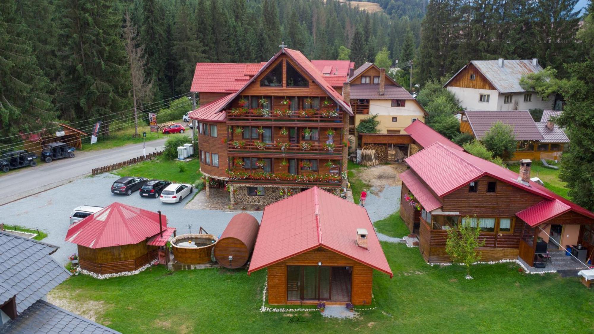 Готель Casa Binu Арієшень Екстер'єр фото
