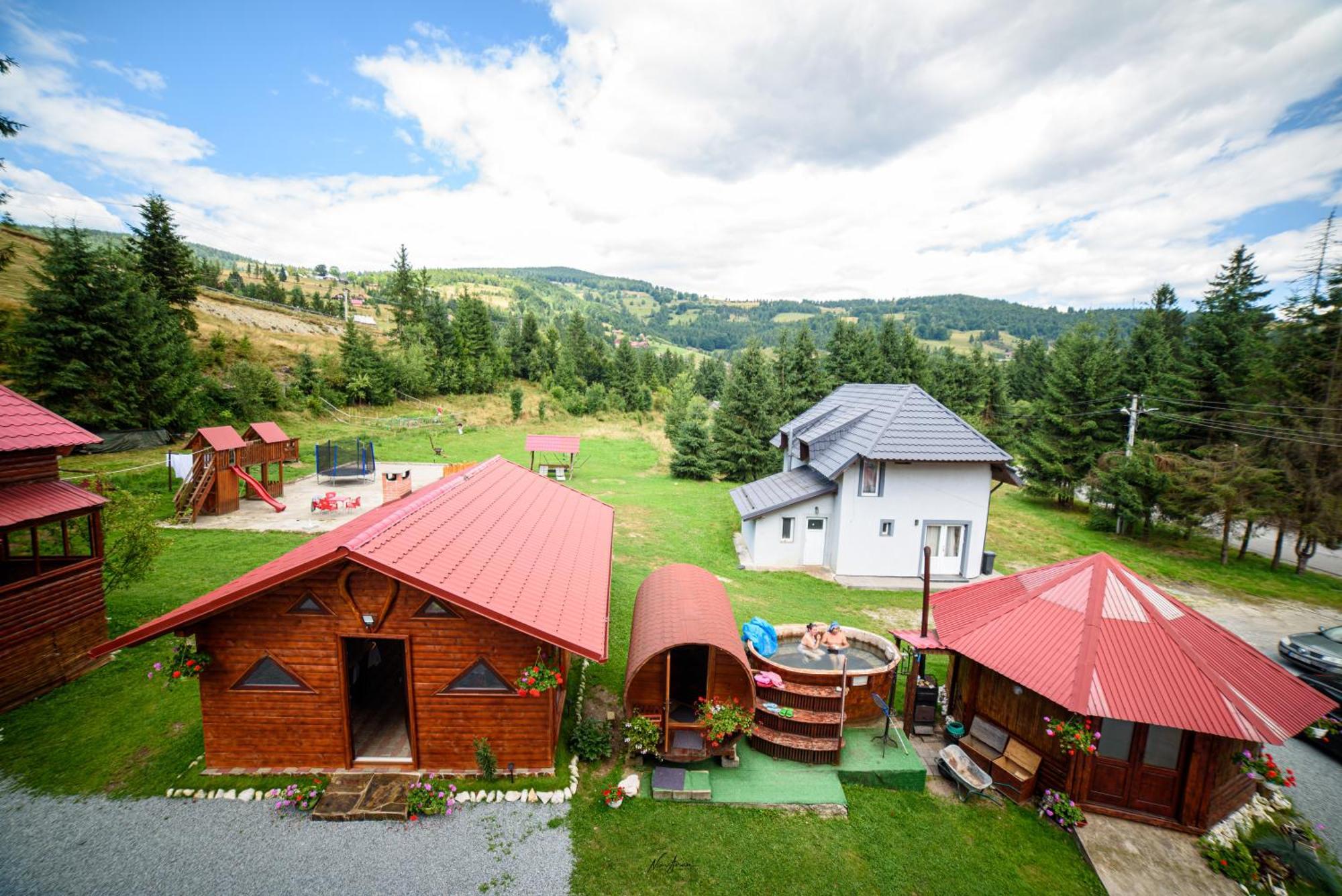 Готель Casa Binu Арієшень Екстер'єр фото