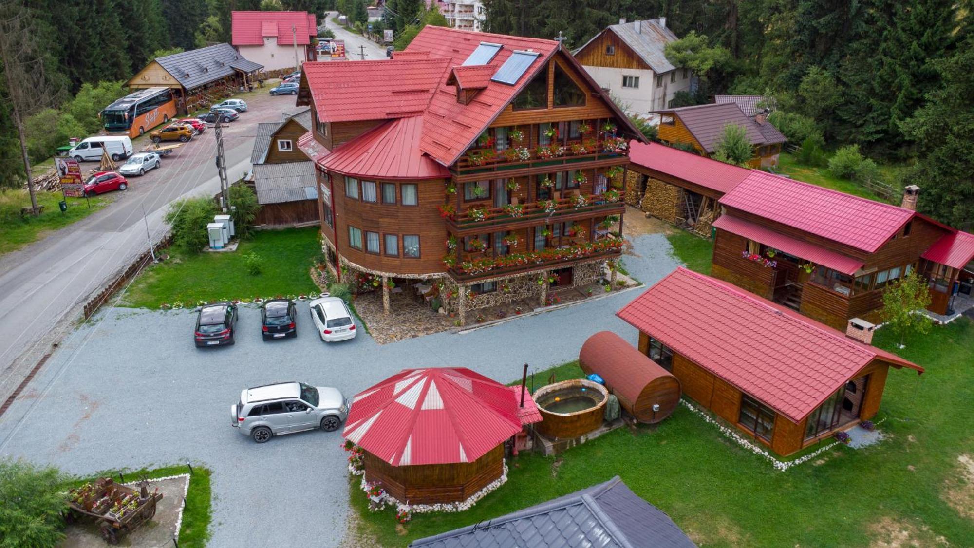 Готель Casa Binu Арієшень Екстер'єр фото