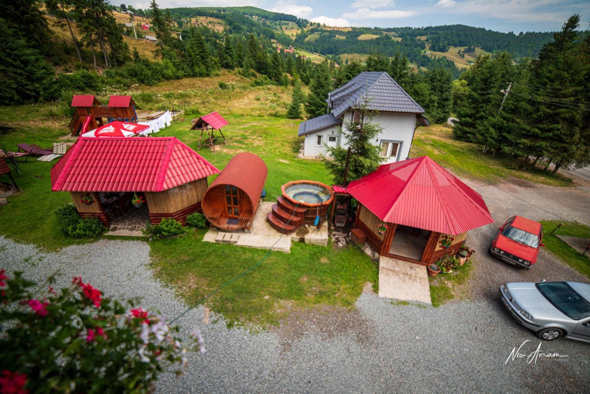 Готель Casa Binu Арієшень Екстер'єр фото